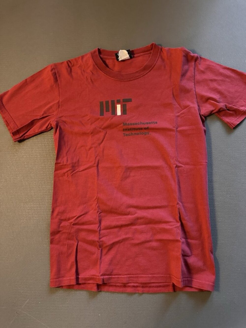 Jansport Maroon MIT Massachusetts institute Of Technology Men's T-Shirt SMALL